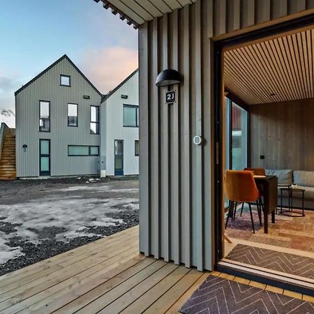 Rorbuleilighet I Idylliske Henningsvaer Exteriér fotografie